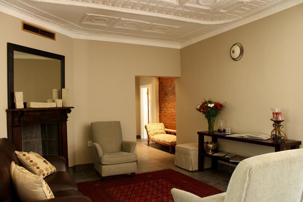 Lemon & Lime Guesthouse Bloemfontein Buitenkant foto